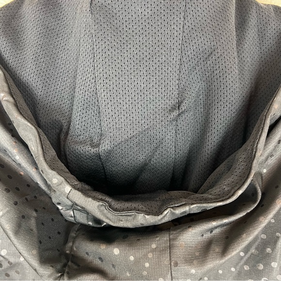 Under Armour Men’s S Loose Windbreaker All Season Gear - Picture 9 of 13